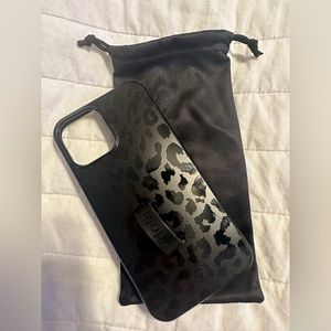 Loopy Original - iPhone 12 Pro Max - Midnight Leopard | Matte & Gloss / Righty
